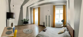 Apartament Równa 12